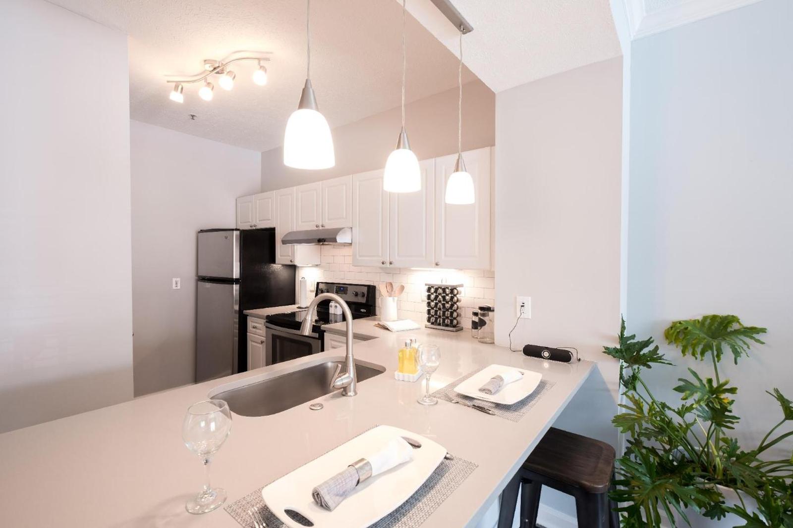 Los Angeles Downtown LUX 30 Day Rentals Main image 2